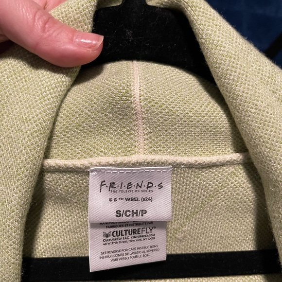 FRIENDS Argyle Cardigan with Embroidered Patch Small - Picture 6 of 6